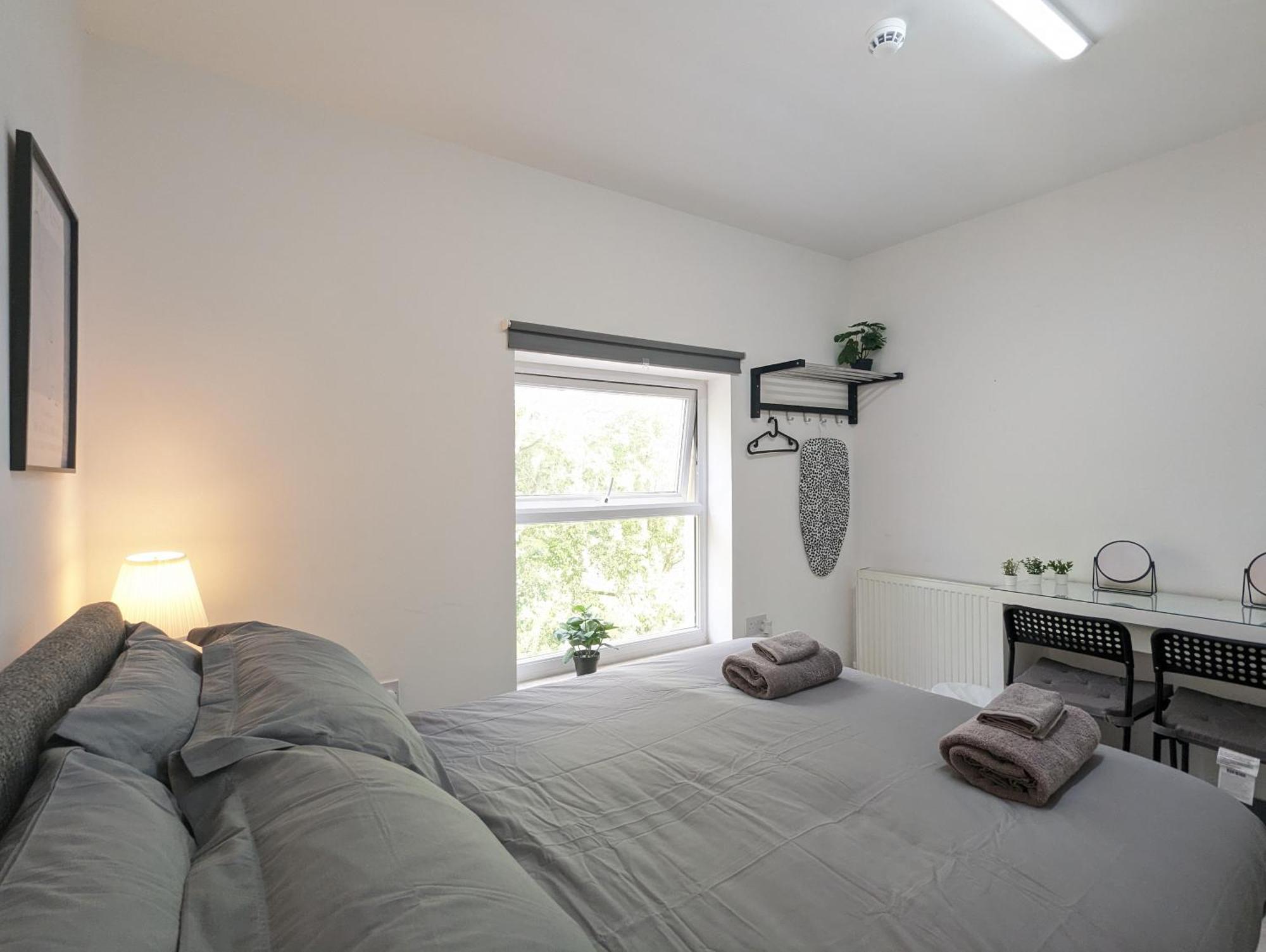Near Centre Private Bath Free Parking Ливерпуль